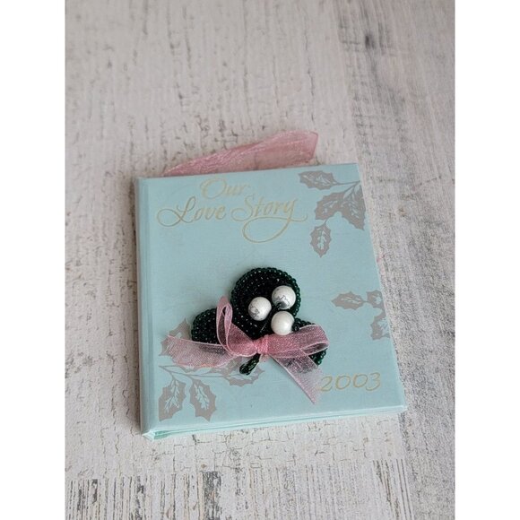 Hallmark our love story photo holder ornament Xmas vintage - Picture 2 of 5